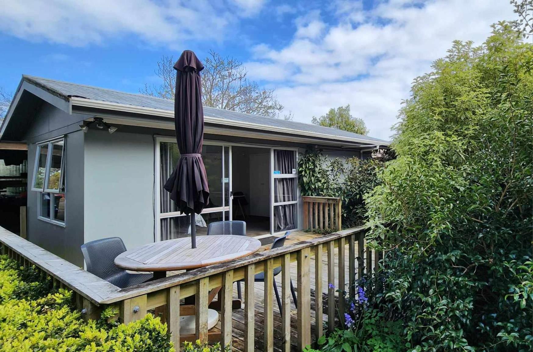 Woodbury Farm Bed & Breakfast Takanini ภายนอก รูปภาพ